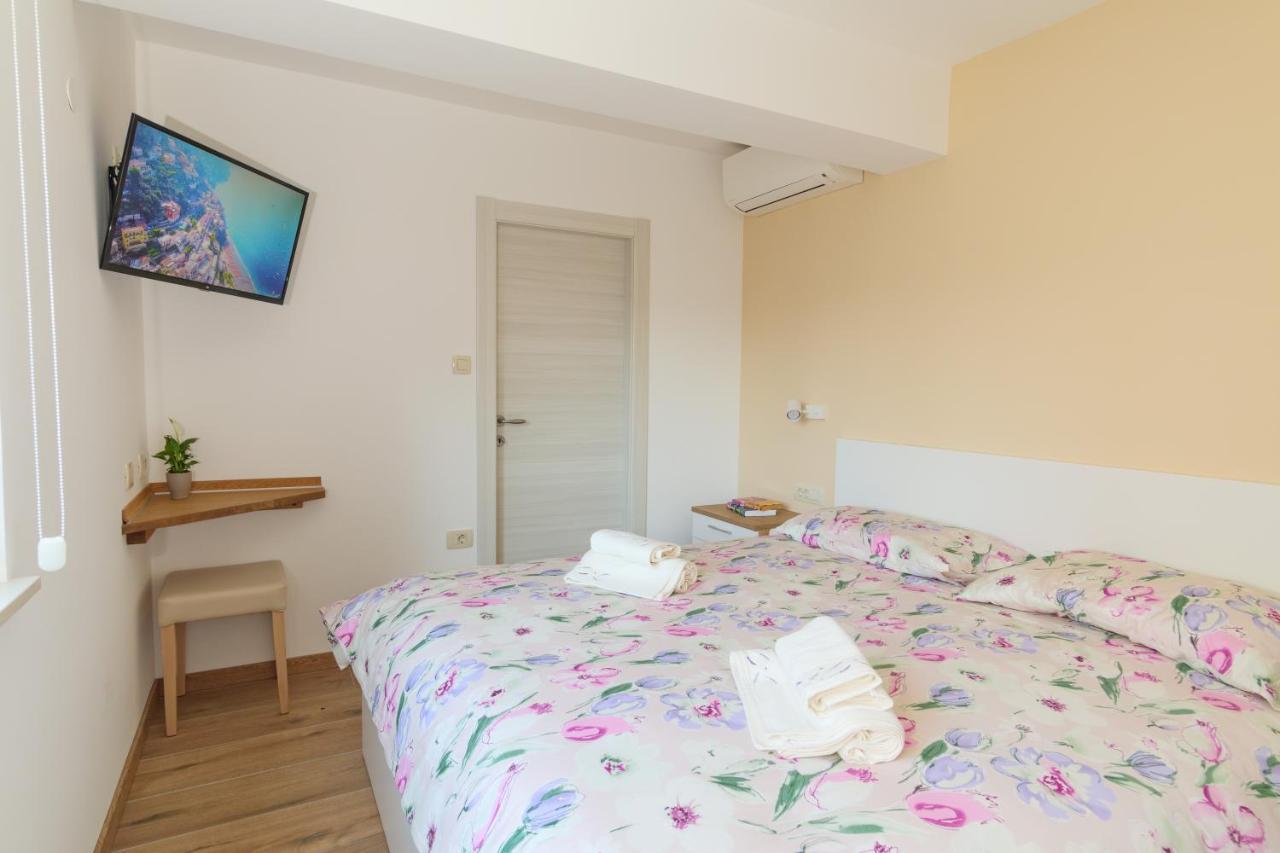 Apartmani Ravan Cernik  외부 사진
