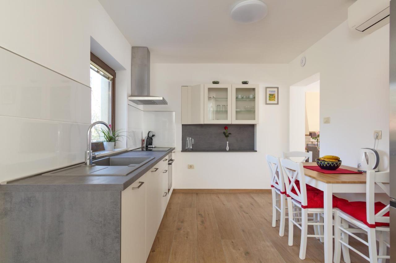 Apartmani Ravan Cernik  외부 사진