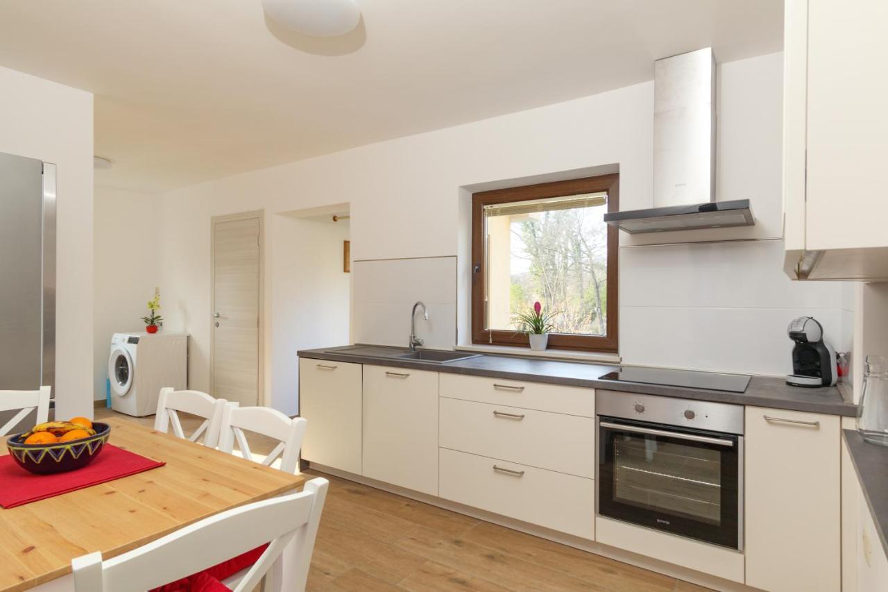 Apartmani Ravan Cernik  외부 사진