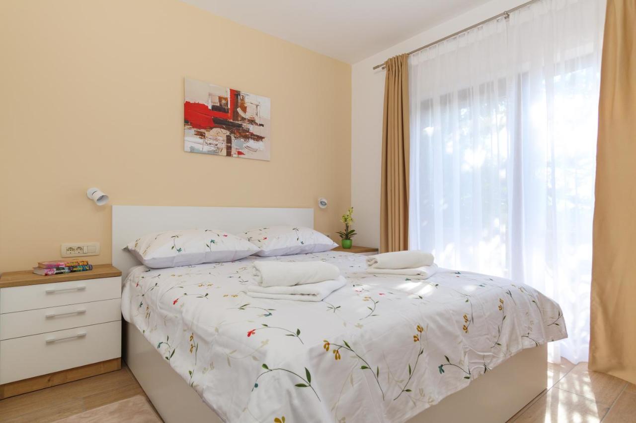 Apartmani Ravan Cernik  외부 사진