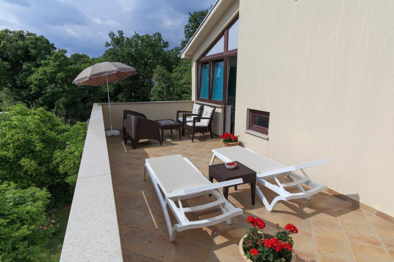 Apartmani Ravan Cernik  외부 사진